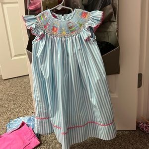 Shovel and pale smocked dress